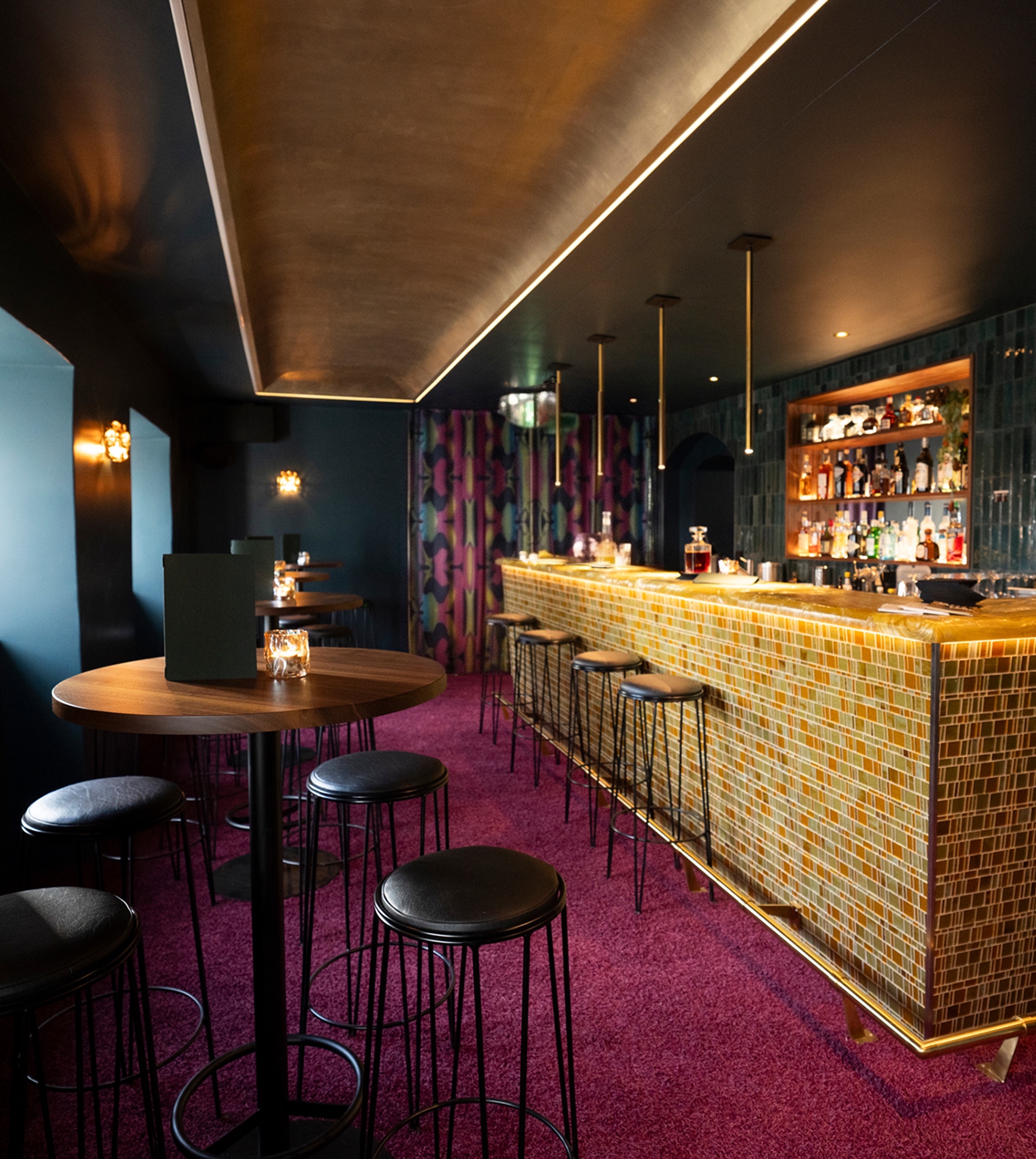 CAPOL’S – RESTAURANT & BAR